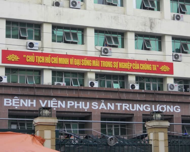 Team Đi Sinh Bệnh viện Phụ Sản Trung Ương